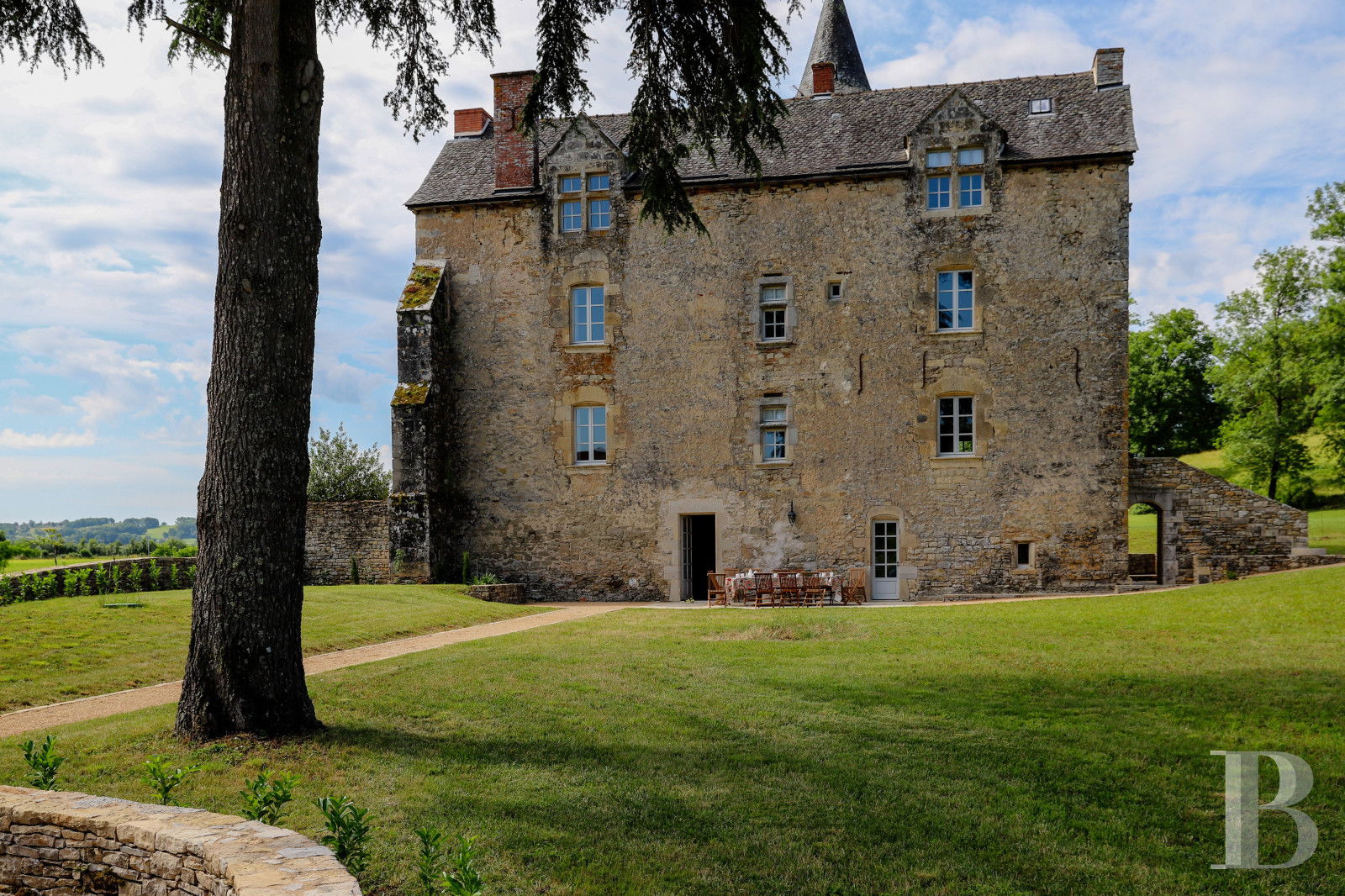 A well preserved and fully restored family chateau in Castanet, Tarn-et-Garonne - photo  n°2